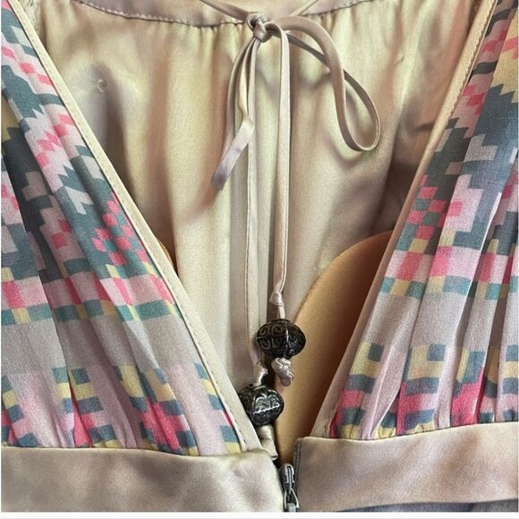 Matthew Williamson Iconic  Runaway Silk Layered Empire Waist Gown Size Small - Picture 9 of 16